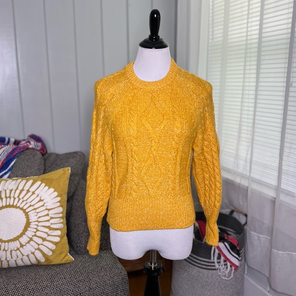 GAP Sweaters - 🎉Gap yellow cable knit sweater D7-14